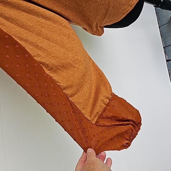 Beyove Top - Picture 6 of 13